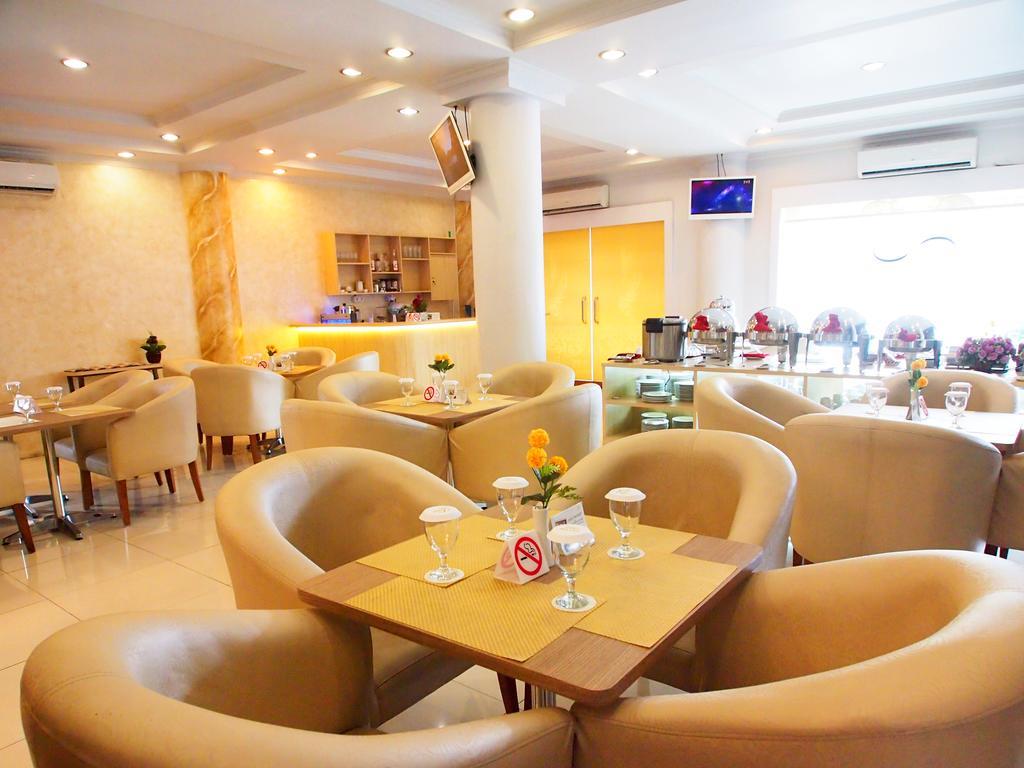 Maven Fatmawati Hotel Jakarta Exterior foto